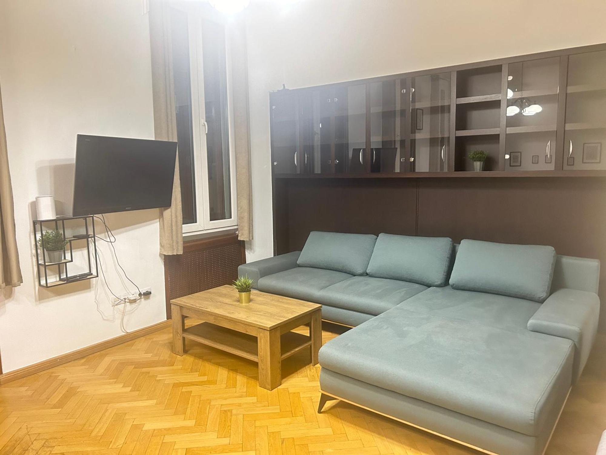 My * Budapesta